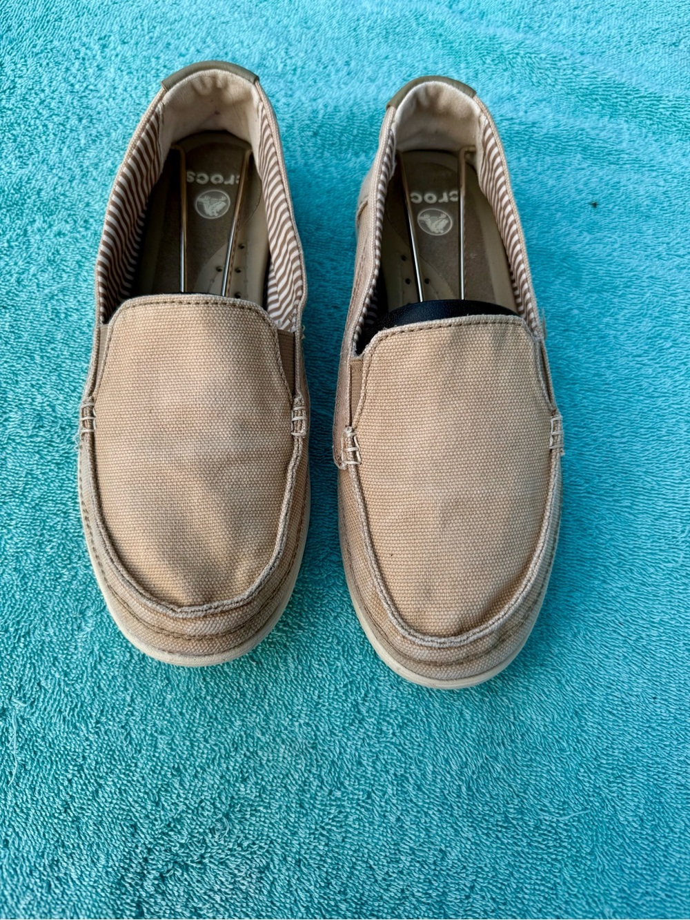 ♻️Crocs Women's Walu Canvas Loafers Size 7